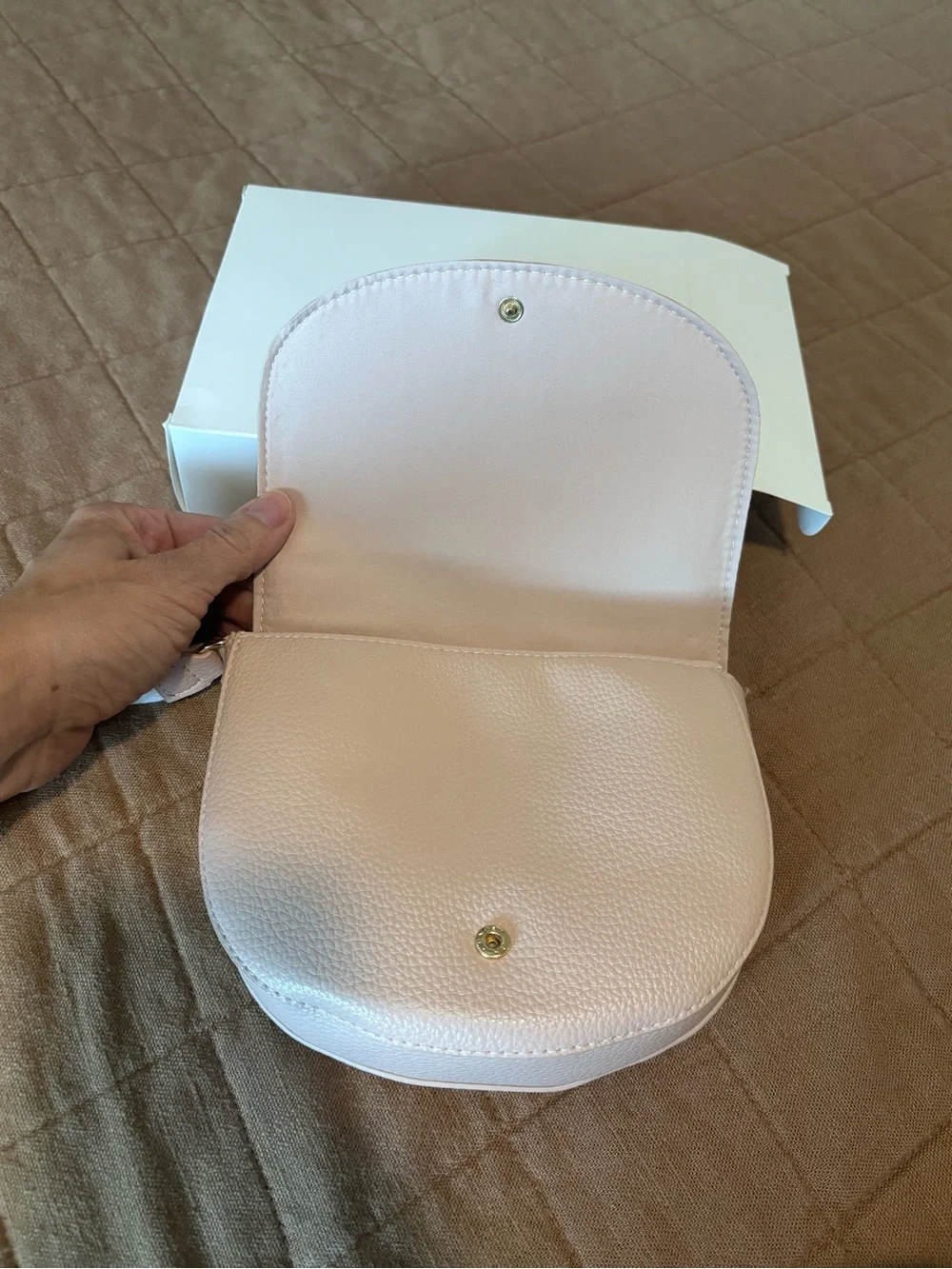 Chloé Light Blush Pebbled Leather Wristlet Clutch